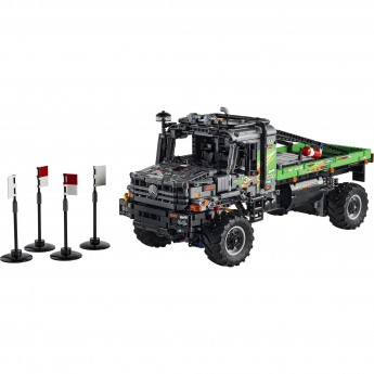 Конструктор LEGO TECHNIC ПОЛНОПРИВОДНЫЙ ГРУЗОВИК-ВНЕДОРОЖНИК Mercedes-Benz Zetros 42129